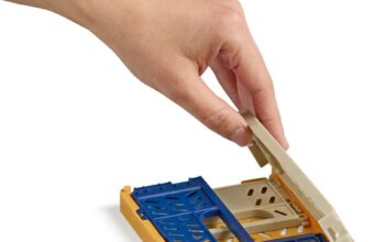 2月 新商品のお知らせ – 『スタッキング折りたたみコンテナ』